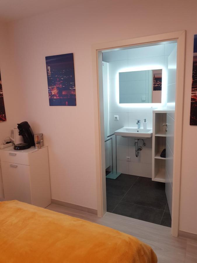 Klein Und Fein Apartment แอร์ฟชตัดท์ ภายนอก รูปภาพ